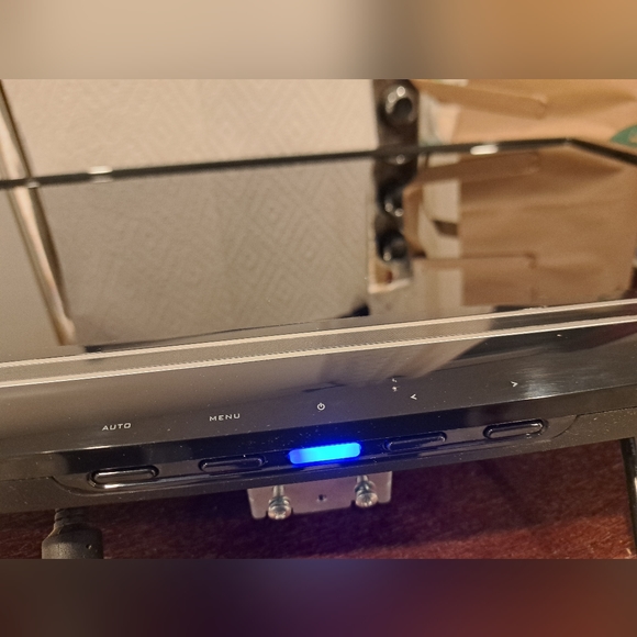 Monitor - Picture 9 of 10